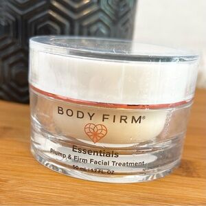 Body Firm Essentials Plump & Firm Facial Treatment - NEW Factory Sealed